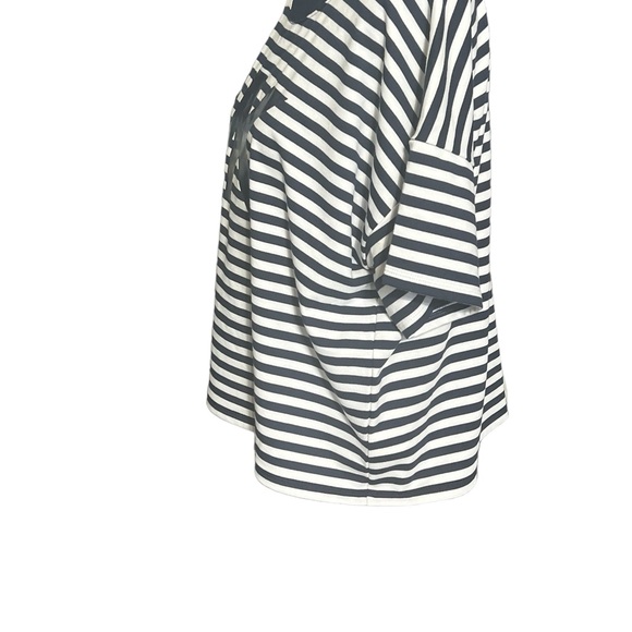 Michael Kors, Size XL, Blue/White, Short Sleeve Top. G13 - Picture 6 of 8